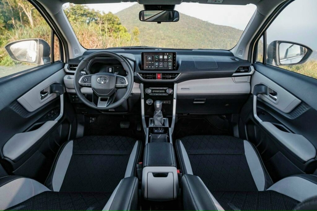 Camera Hành Trình Gương Toyota Veloz
