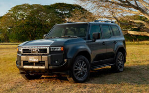 Màn hình android cho Toyota prado
