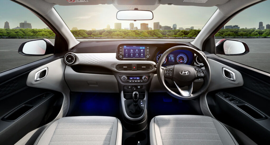 camera hành trình gương chiếu hậu hyundai i10