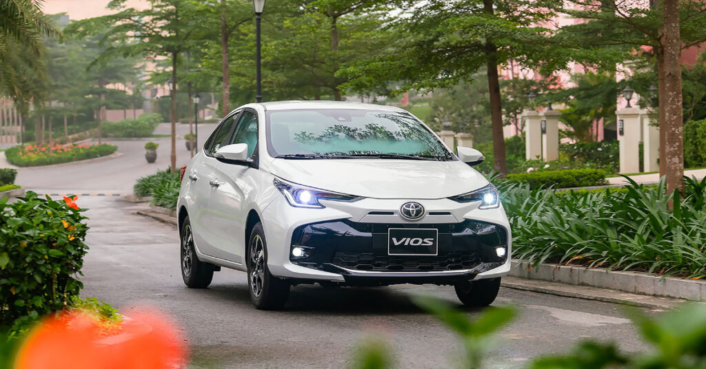 xe ô tô 5 chỗ toyota