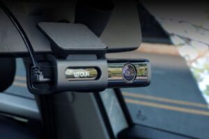 lắp camera hành trình cho xe ô tô